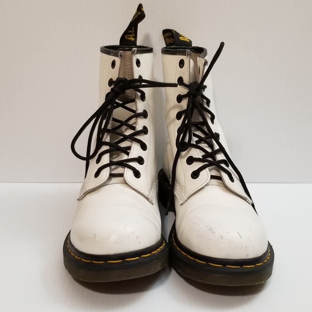 Dr Martens Leather Combat Boot White Women Sz 8 Doc AirWair 11821 Oil Resistant - Picture 2 of 15